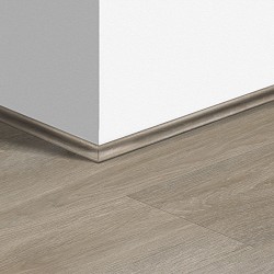 Плинтус Скоция Quick Step Vinyl 17x17х2400/ 40053