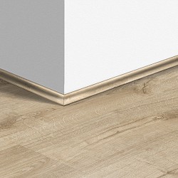 Плинтус Скоция Quick Step Vinyl 17x17х2400/ 40087